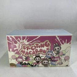 Macaroons Labubu Brand New Sealed Authenthic