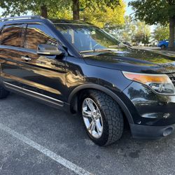 2011 Ford Explorer Limited