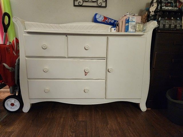 Changing table
