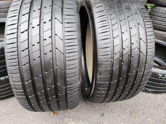 Selling (2) tires 285/35r22 Hankook ventus s1 evo 2