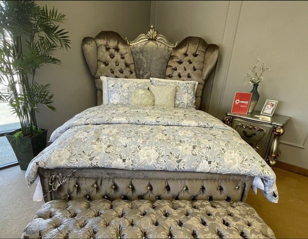 Versailles Antique King Bed$10 Down Payment And Financing Available