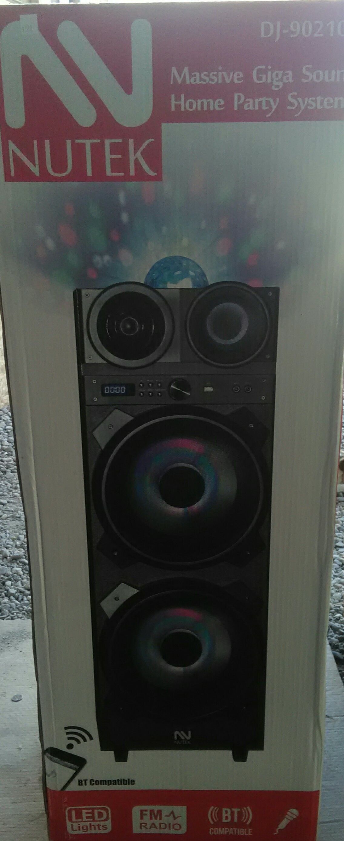 Brand new bluetooth speaker 4000 watts, speakers 10