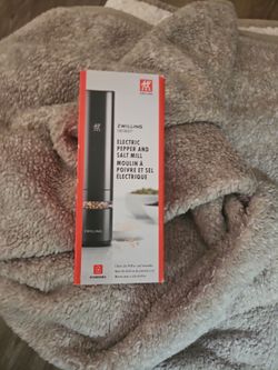 New Zwilling Electric Pepper Grinder