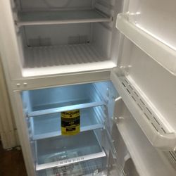 Haier 24 Top Freezer Refrigerator