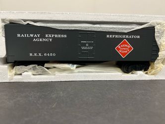 Williams Electric Trains Classic Freight Series REA Reefer Car