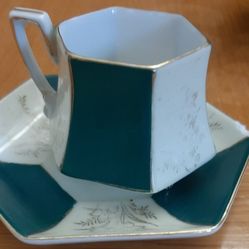Occupied Japan demitasse green & gold tea cup & saucer