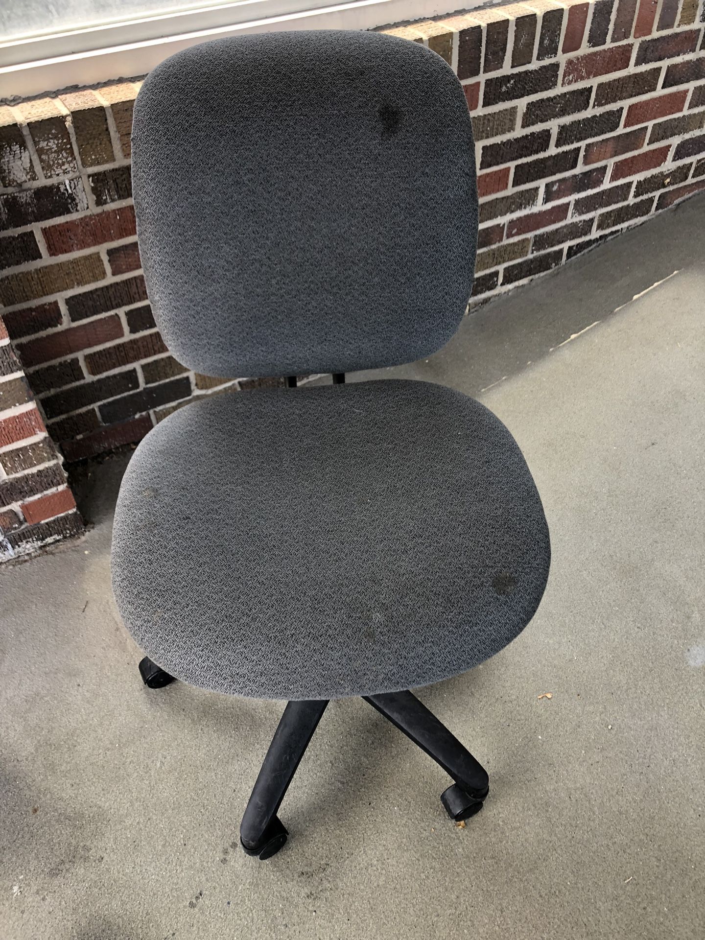 Desk Chairs With Wheels