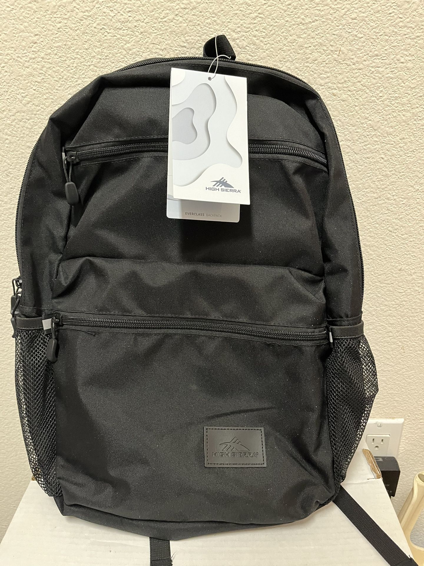 High Sierra - Backpack - (New)