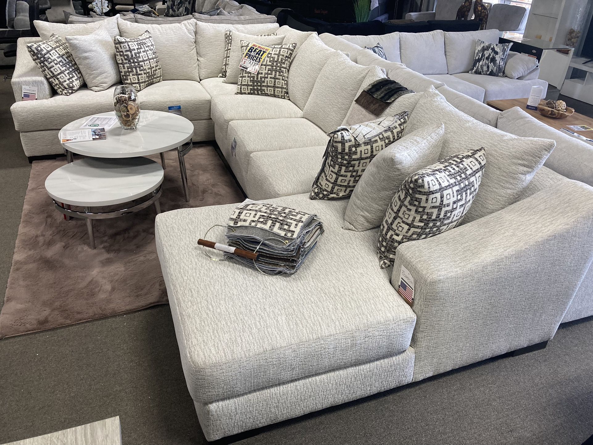 Deep Seating Gorgeous Sectional!,All Products : American Fashion Style Bags On Sale