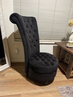 Black Velvet High-Back Tufted Accent Chair