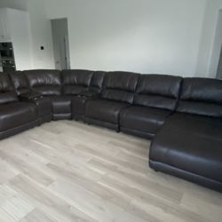 Brown Leather Reclining Sectional w/Chaise