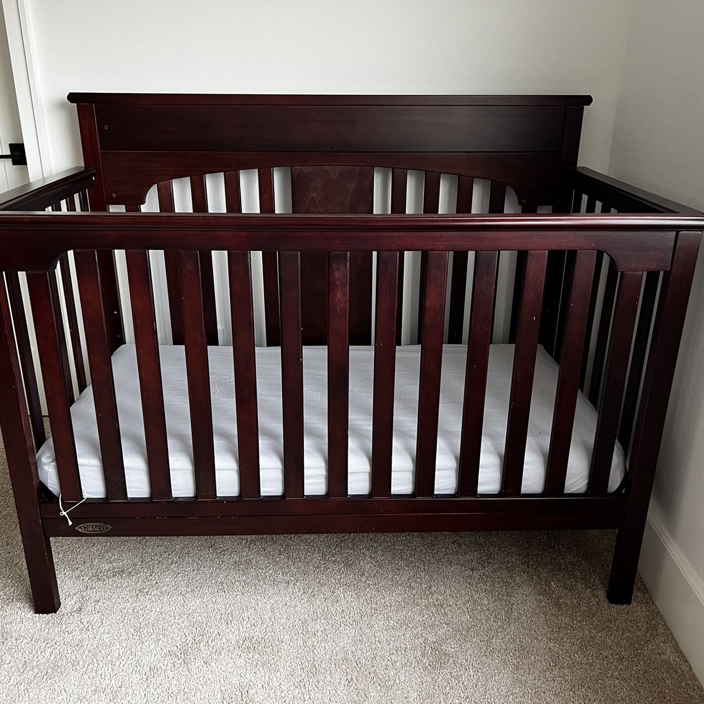 Graco 4 in 1 Convertible Crib with Mattress Toddler Bed Full