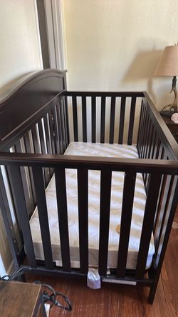 Dark Espresso Wood Baby Crib with Mattress
