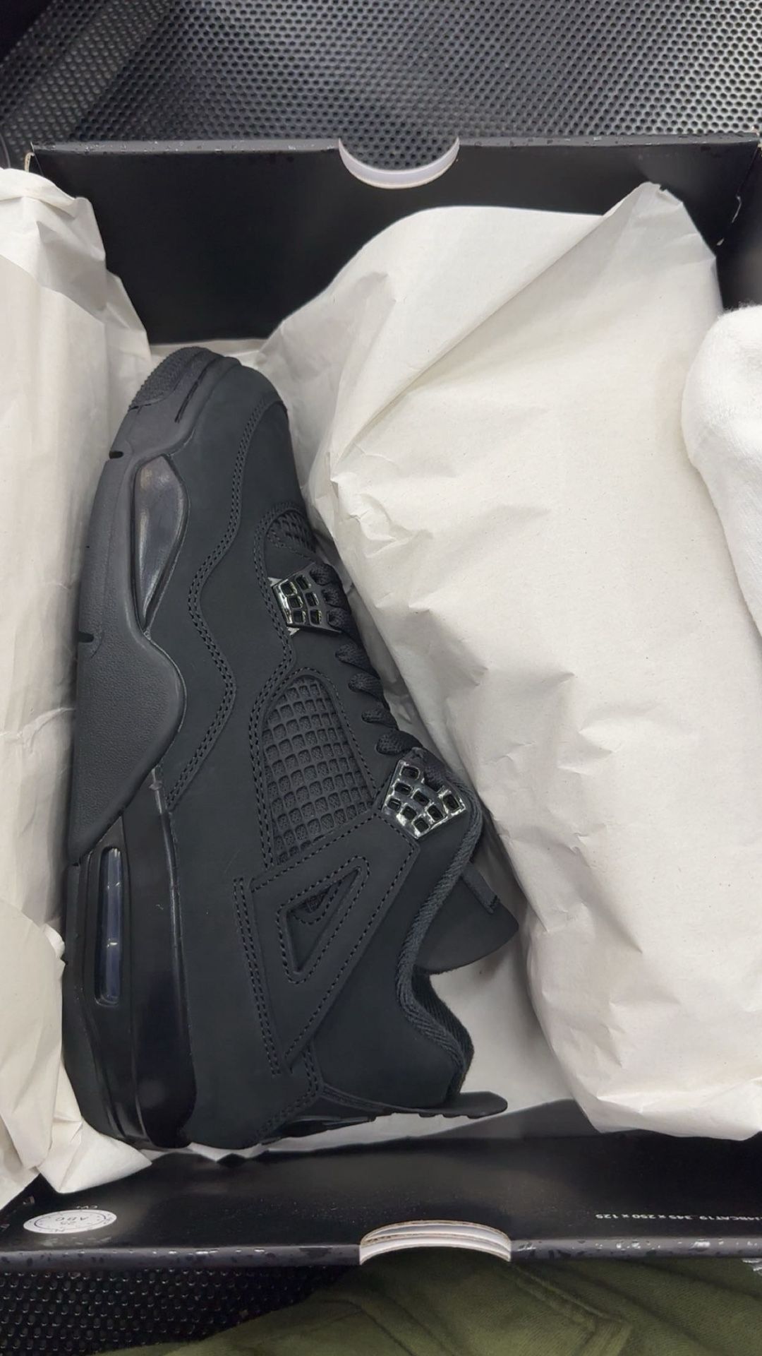 AIR JORDAN 4 RETRO BLACK CAT