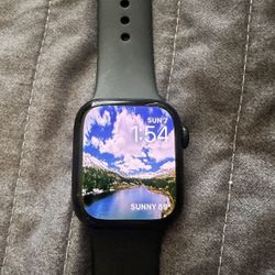 Apple Watch Series 7 GPS, 41mm Midnight Aluminum Case with Midnight Sport Band - S/M