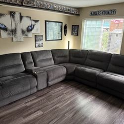 6 piece sectional sofa, grey fabric.