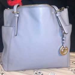 Selling Purses Text Me For More Purses For Sell 