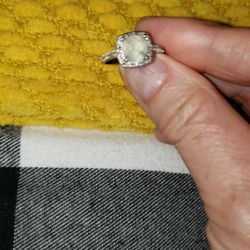 Green Quartz & Diamond Ring