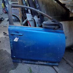 2017 Toyota RAV4 Right Front Door 