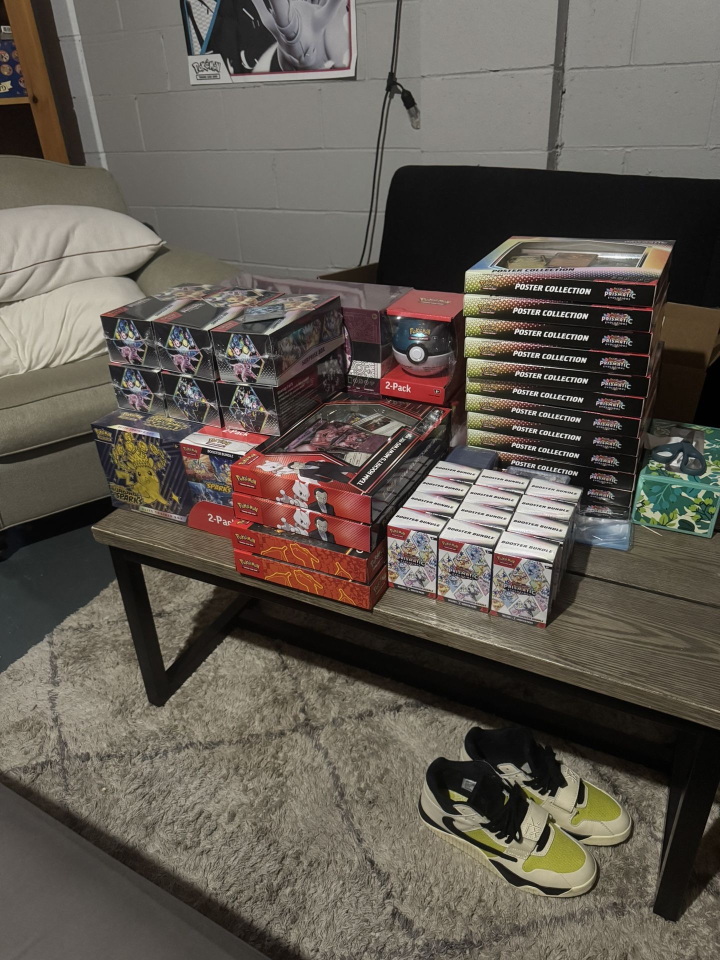 Sealed Pokemon Lot !!