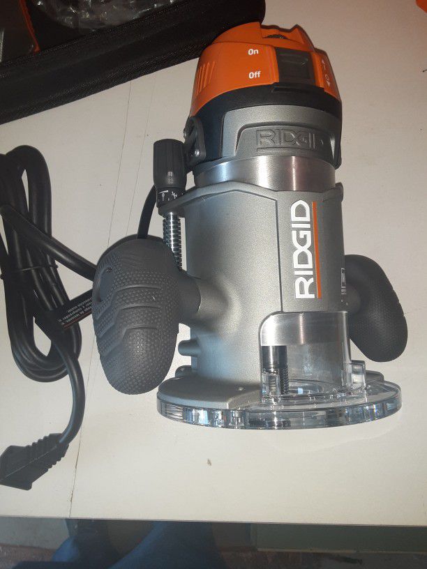 New Ridgid Router MISSING COLLET 