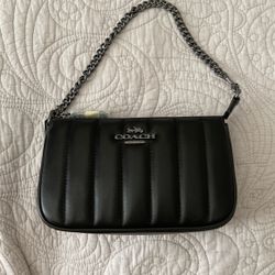 Coach Nolita 19 With Chain With Linear Quilting
