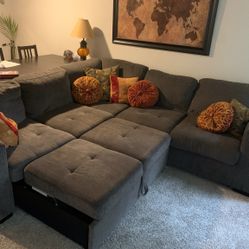 Grey/green Sectional Couch