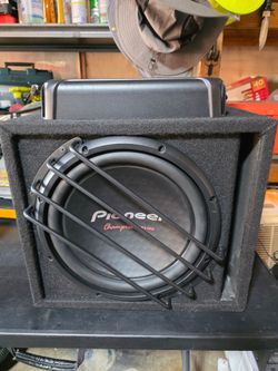 Pioneer Champion Series Subwoofer in Ported Box And Pioneer Amp