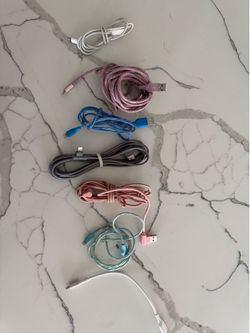 7 iPhone lightning chargers