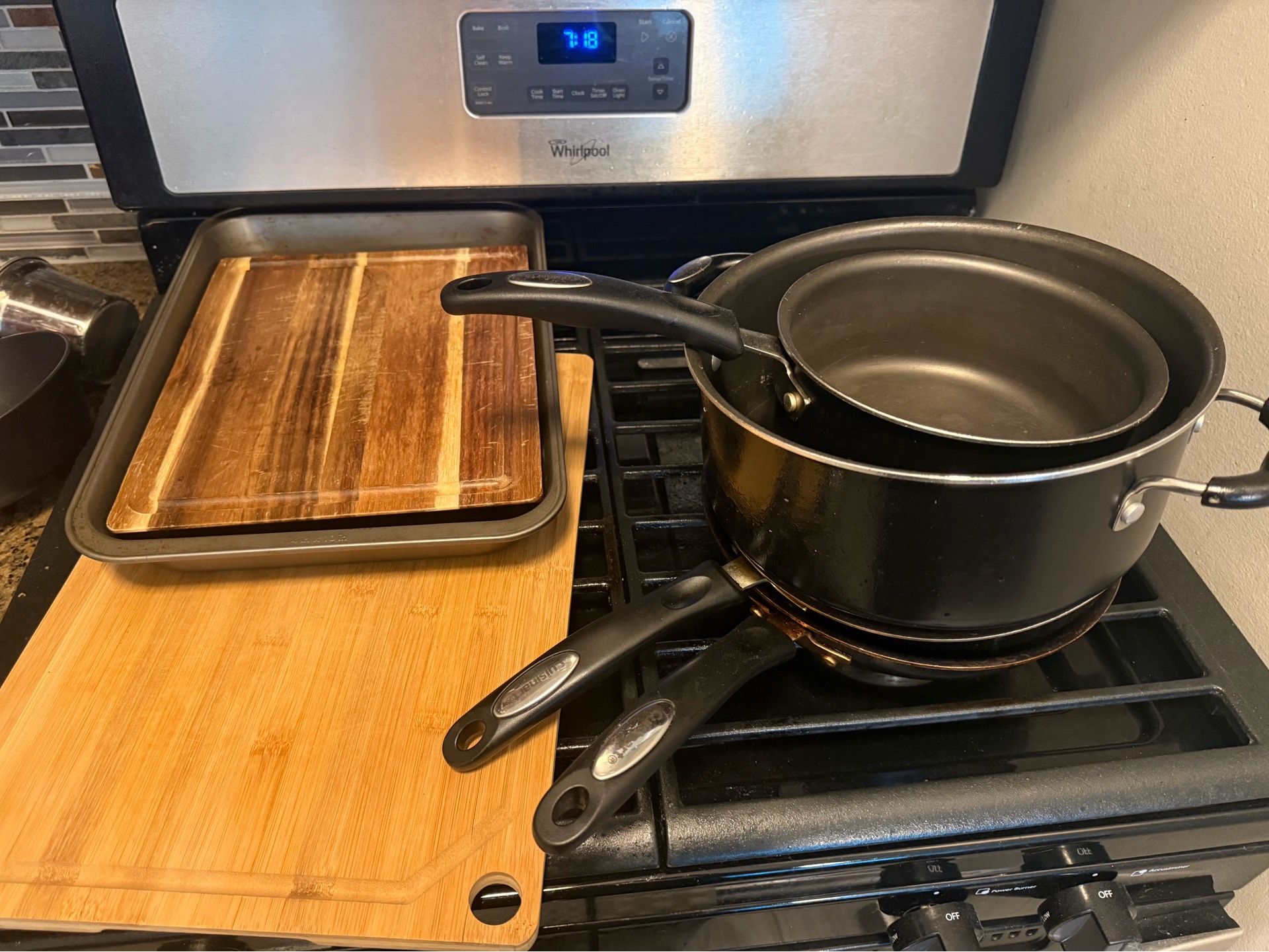 Nonstick pan set