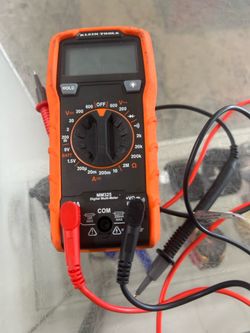 Klein Tools MM325 Digital Multimeter with Test Leads