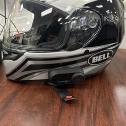BELL Motorcycle Helmet SIZE MEDIUM