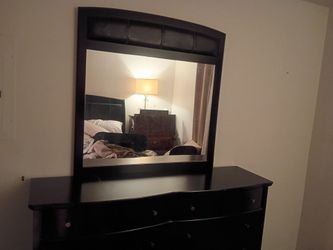 Bedroom set
