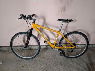 vintage 1998 Specialized Stumpjumper M2 mountain bicycle bike 26" that needs some work