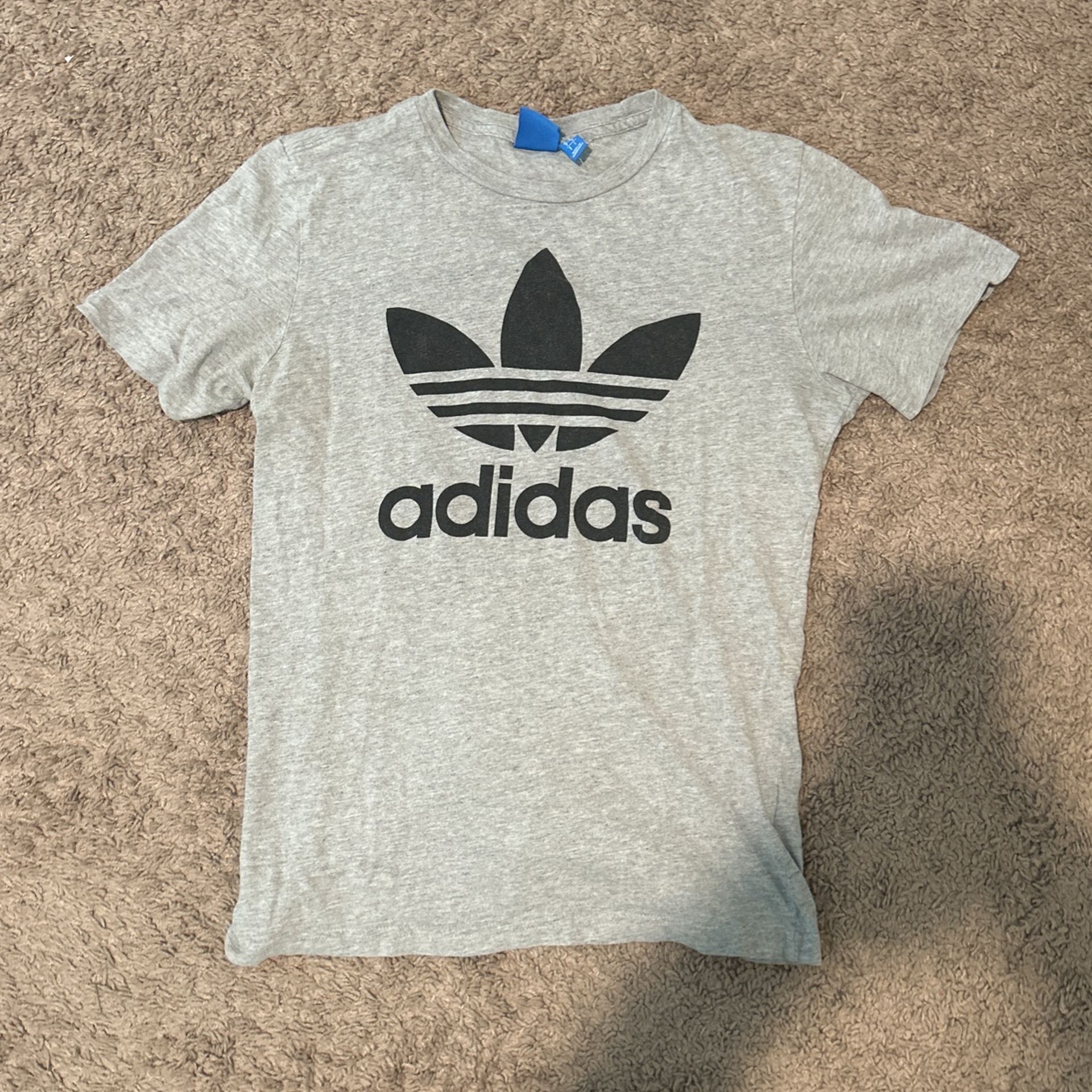 Adidas T-Shirt