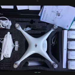  DJI Phantom 4 DRONE Professional Quadcopter with Camera and 3-Axis Gimbal - White $700 Cash Only