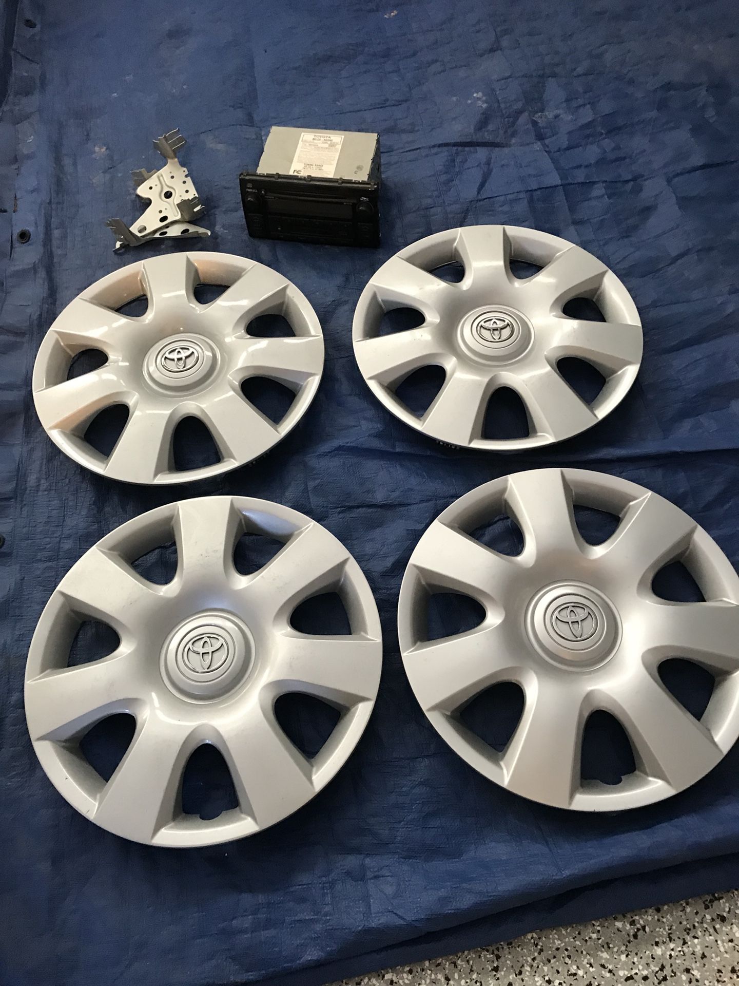 2001-2006 Toyota Camry 16” Hub Caps ONLY