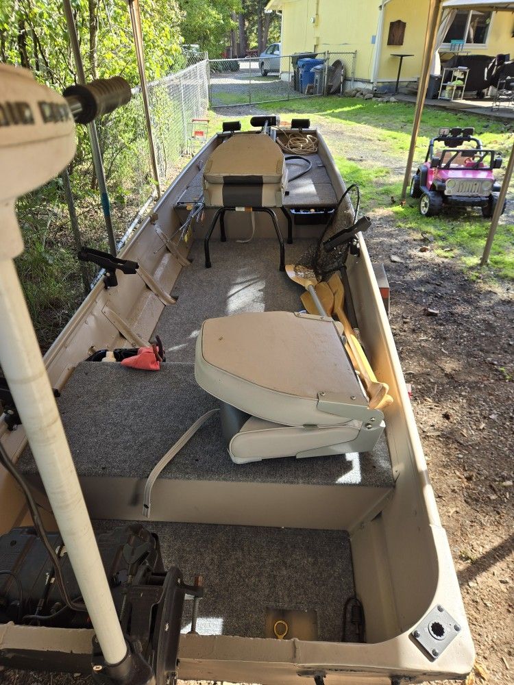 Jon Boat And Trailer