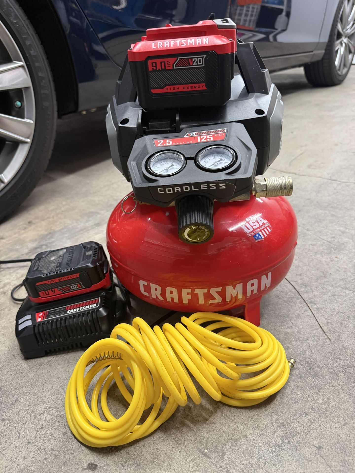 2.5 Gal CORDLESS Battery Air Compressor