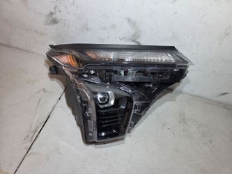 TRAX 2024 2025 2026 PASSENGER HEADLIGHT OEM