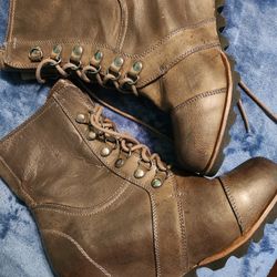 Women's Boots