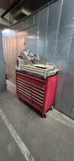 Tile machine