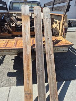 90  pieces  used cedar. Dog eared fencing  $1.75 each
