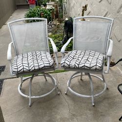 Two Rotating Patio Chairs With Seat Cushions