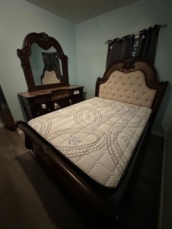 Queen Size Mattress Pillow Top New mattress Only bed frame not included