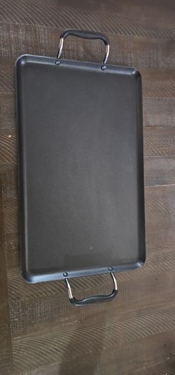 Griddle Pan And Steel Fiber Scrub