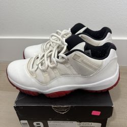 Nike Air Jordan 11 Retro Low Cherry 2011 Sz 9