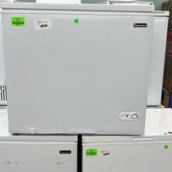 Magic Chef HMCF7W4 7.0 cu. ft. Chest Freezer OK 
