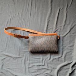 Michael Kors Fanny Pack Belt Bag (M)