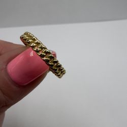 10K YELLOW GOLD RING SIZE 6.5